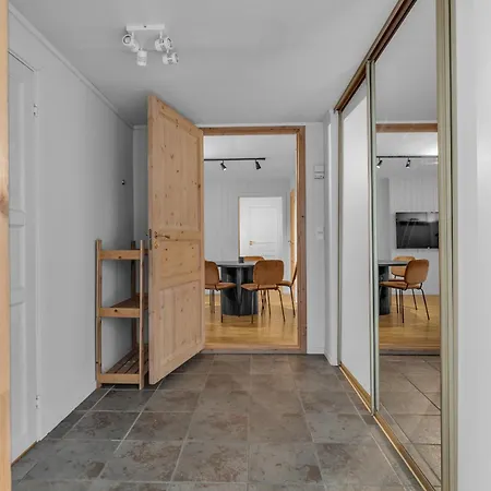 Central Large Modern House With A View Tromso Exterior photo